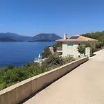 Meganisi Blue Spartokhórion